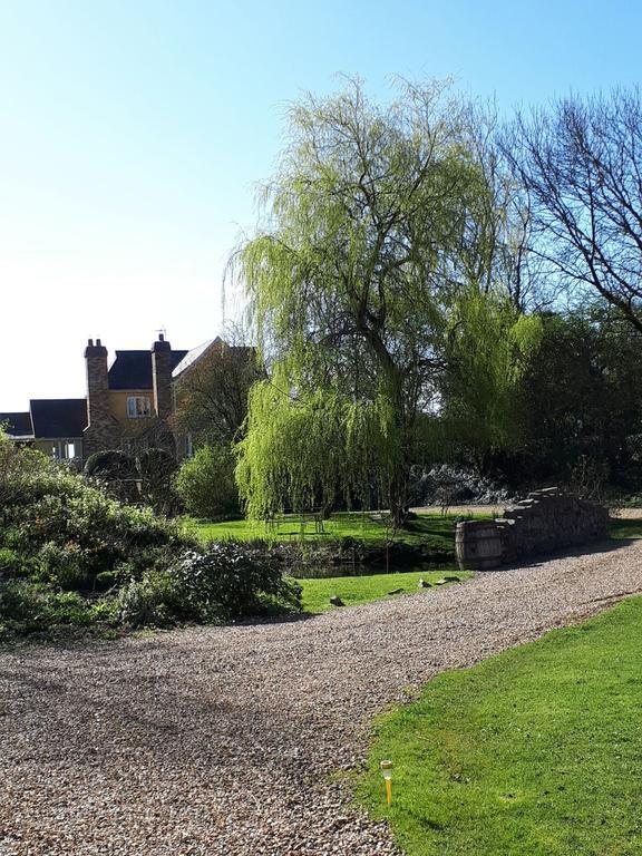 Hotel Glyndwr Vineyard à Cowbridge Extérieur photo